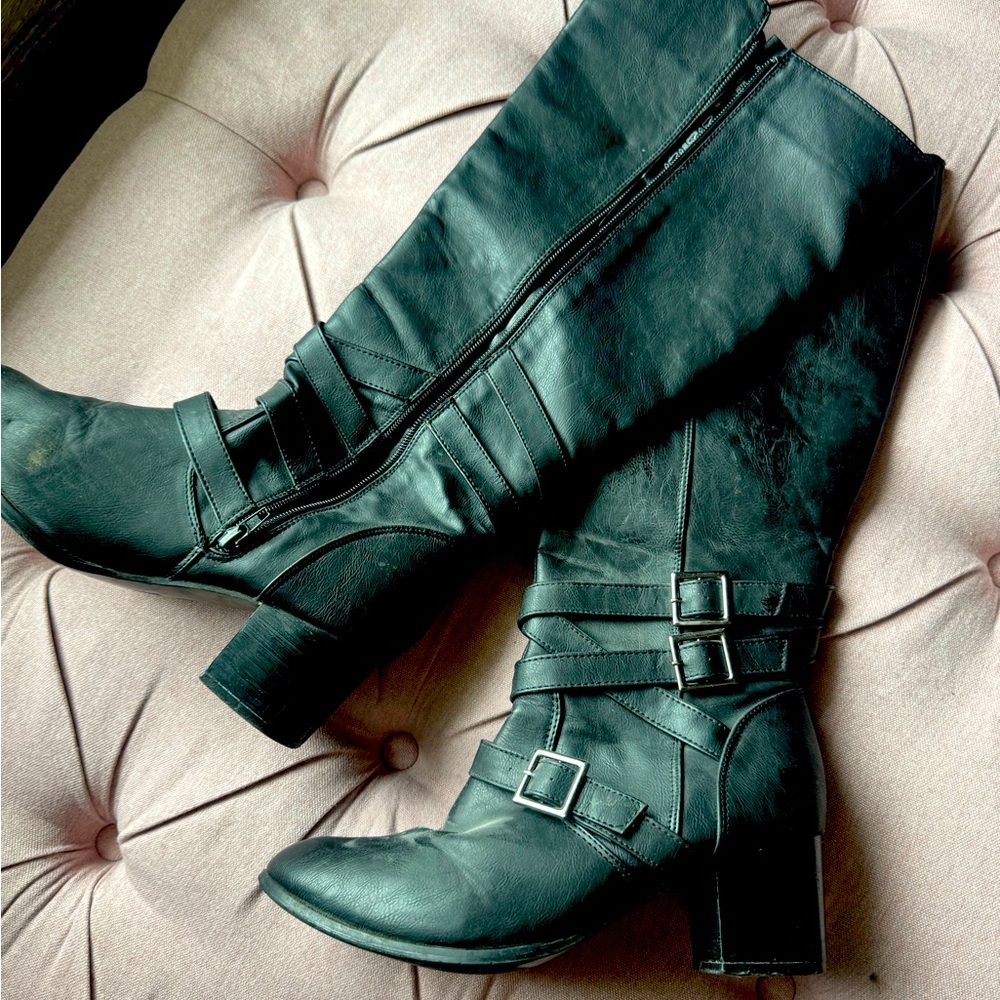 Black Boots